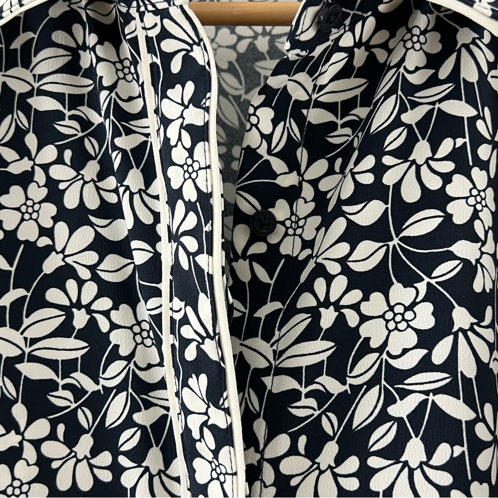 Brooks Brothers Navy and White Floral Shirt Dress - Picture 4 of 9